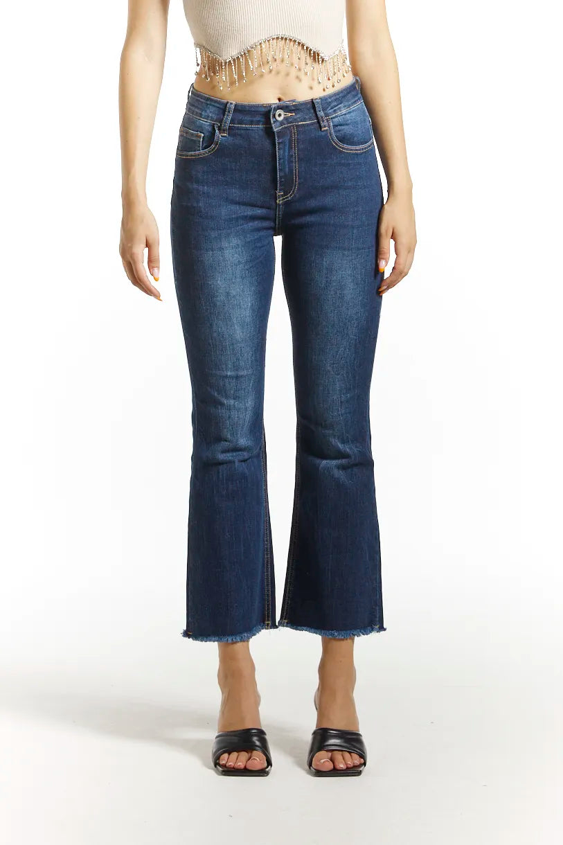 Short flared jeans