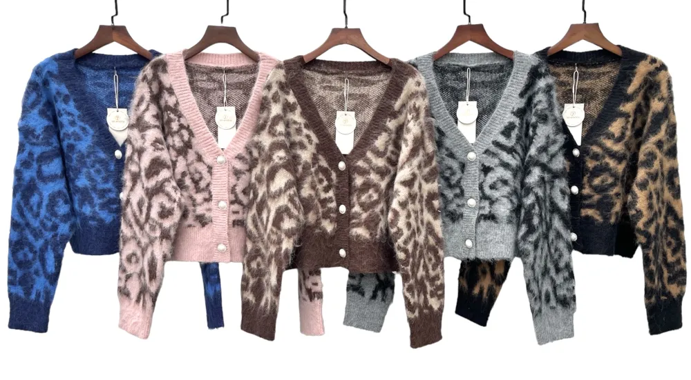 Chaquetas de punto con estampado animal