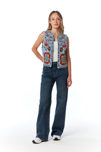 Denim vest embroidered with flower on the front