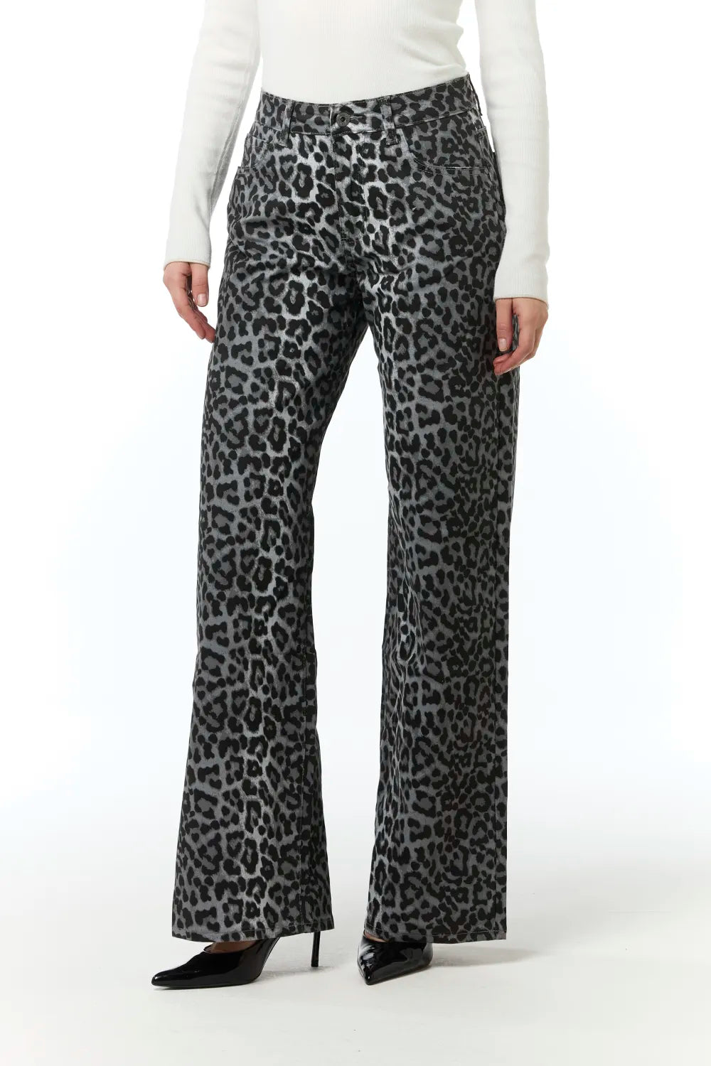 Leopard print jeans