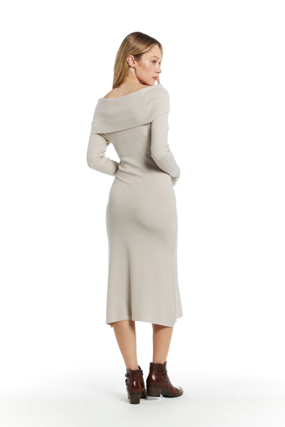 Long knitted dress with boat neck