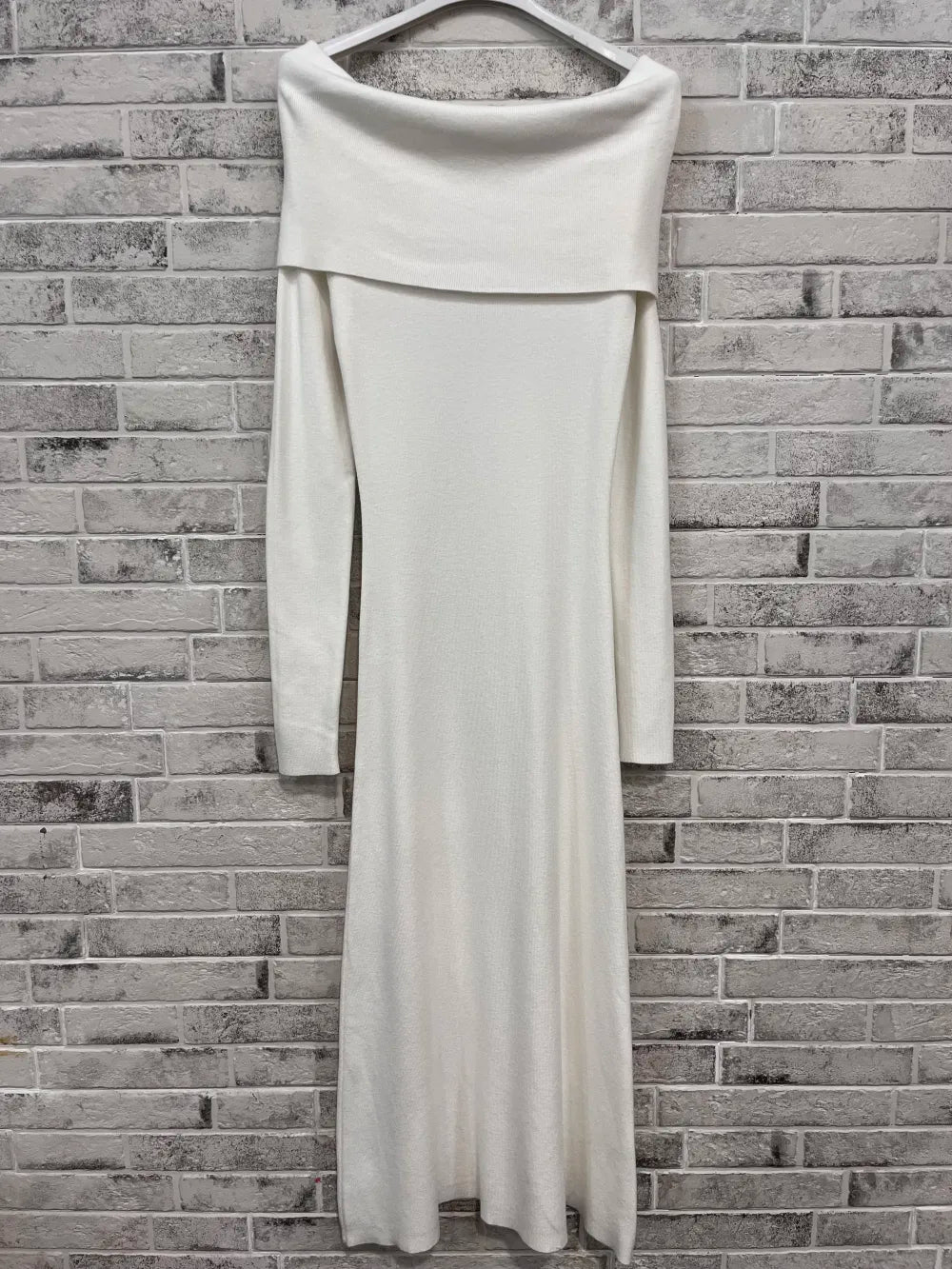 Long knitted dress with boat neck